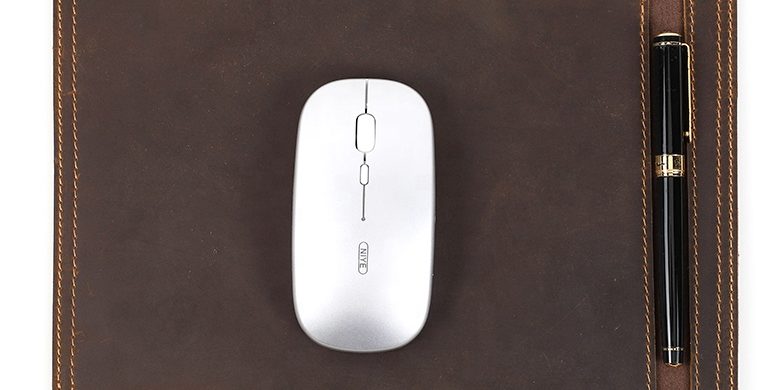 Custom square crazy horse leather mouse pad (1)